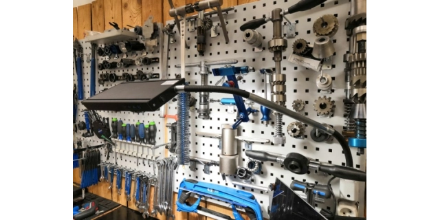 Lampa SLIMp17b, 20cm, černý elox